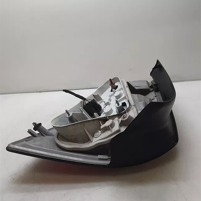 Fanale posteriore sinistro