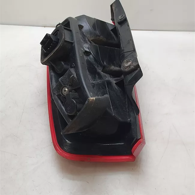 Fanale posteriore sinistro