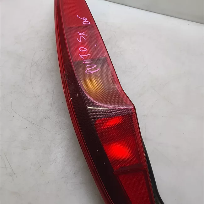 Fanale posteriore sinistro