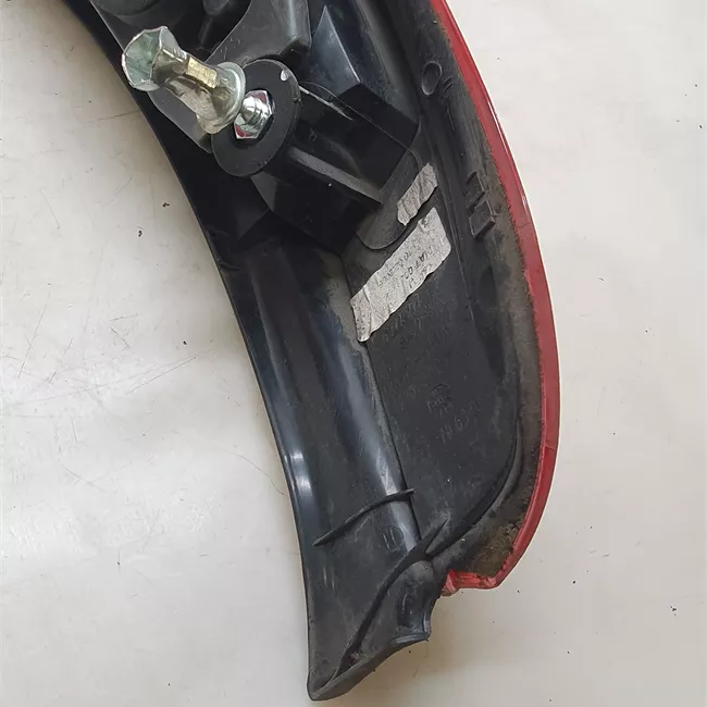 Fanale posteriore sinistro