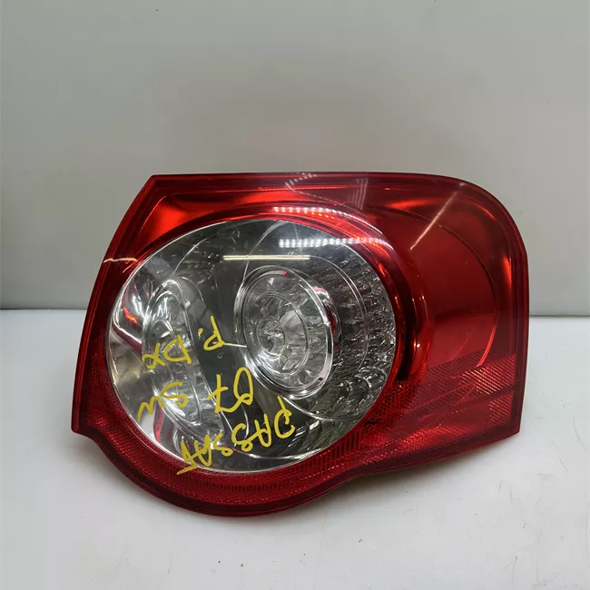 Fanale posteriore parte esterno destro