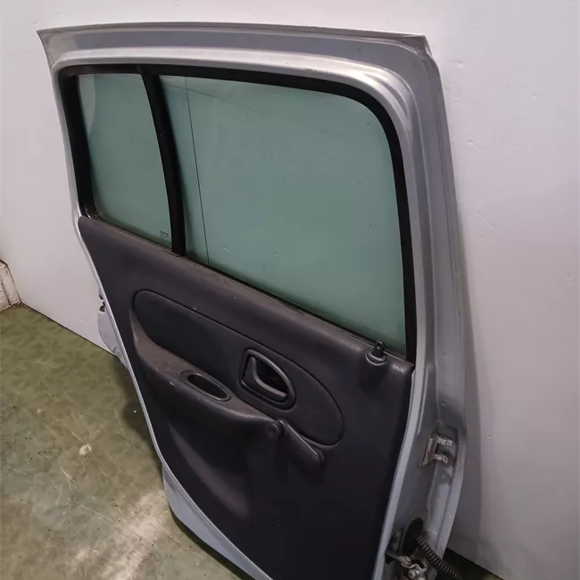 Porta posteriore sinistra