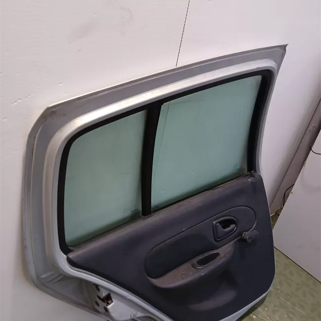 Porta posteriore sinistra