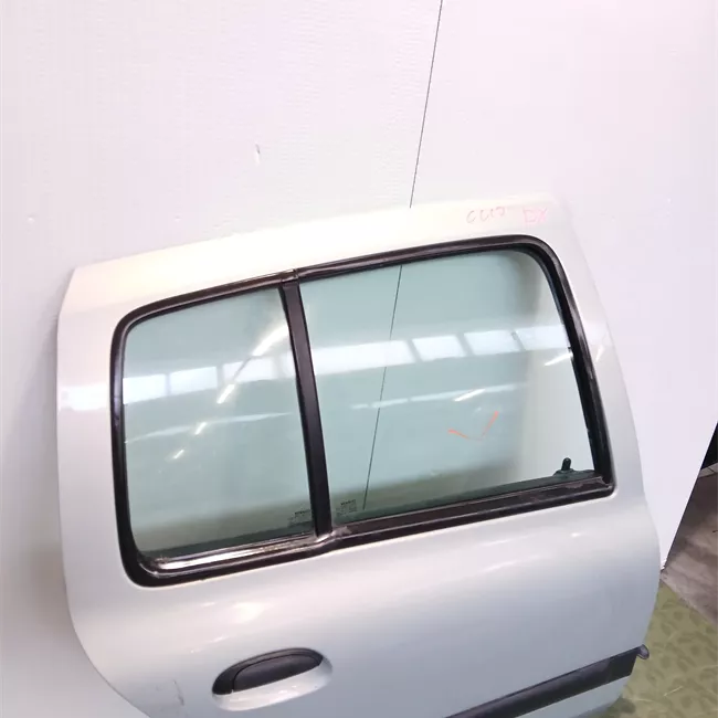 Porta posteriore destra