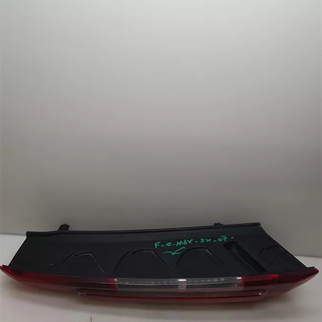 Fanale posteriore sinistro