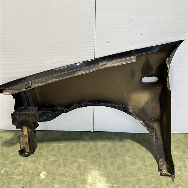 Parafango anteriore destro