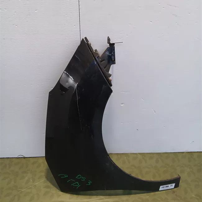 Parafango anteriore destro