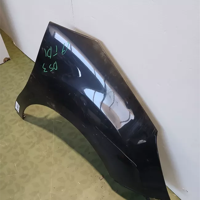 Parafango anteriore destro