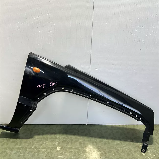 Parafango anteriore destro