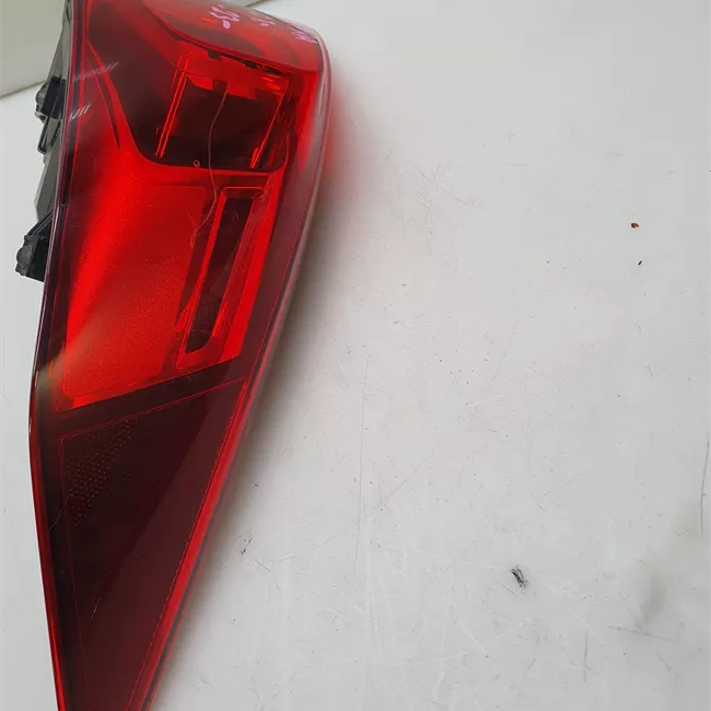 Fanale posteriore parte esterno destro Led