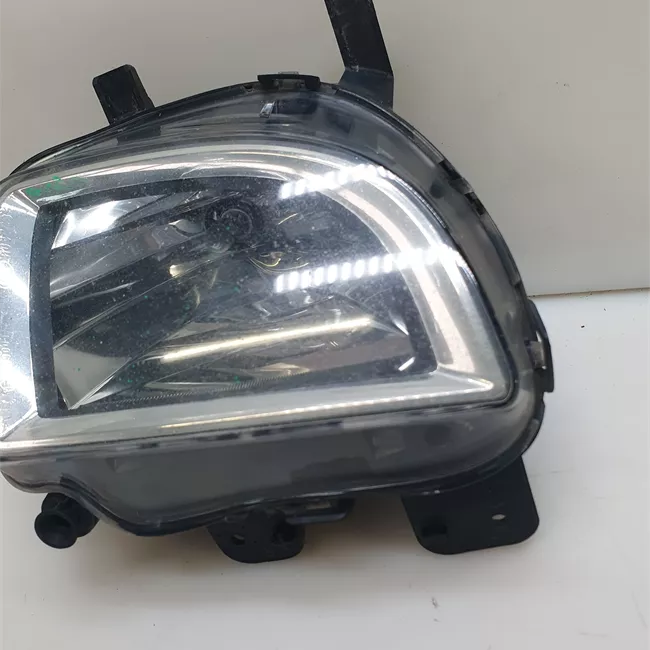 Proiettore fendinebbia sinistro