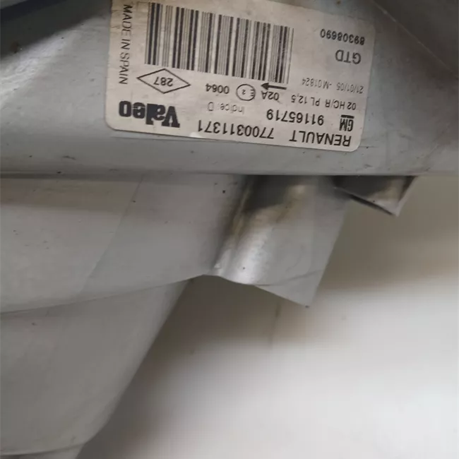 Proiettore sinistro t.6V699999<