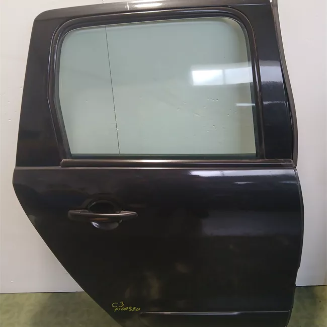 Porta posteriore destra