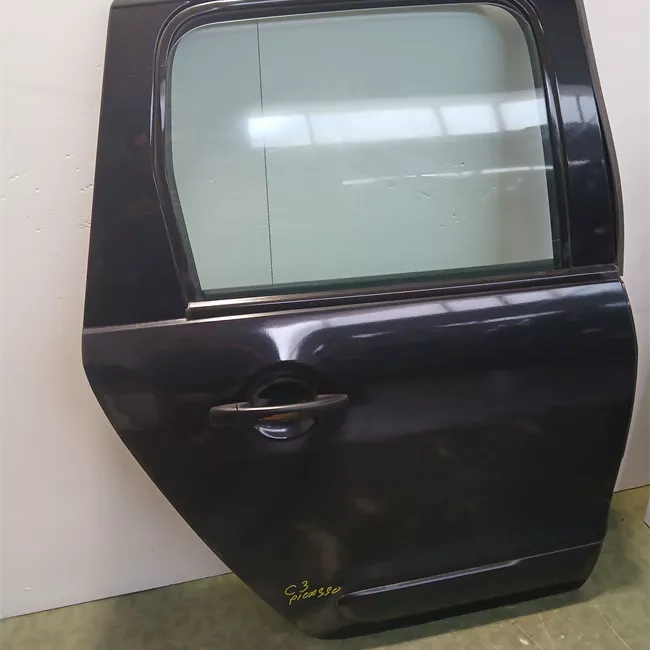 Porta posteriore destra