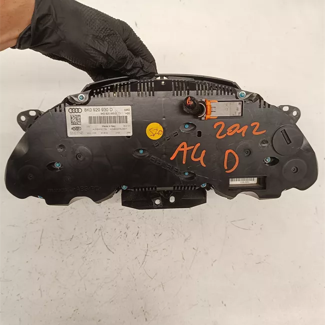 Quadro strumenti completo Km/h