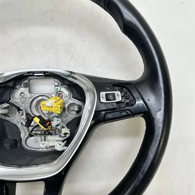 Volante Pelle multifunzione con regolazione velocità nero