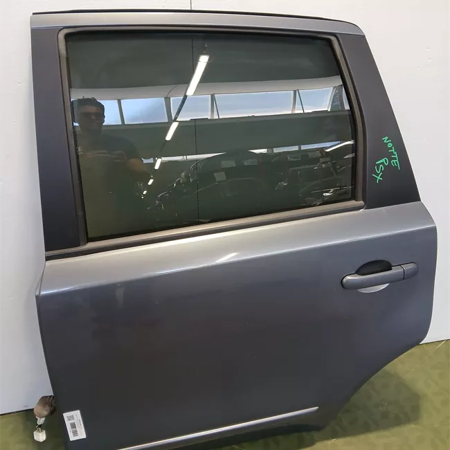 Porta posteriore sinistra