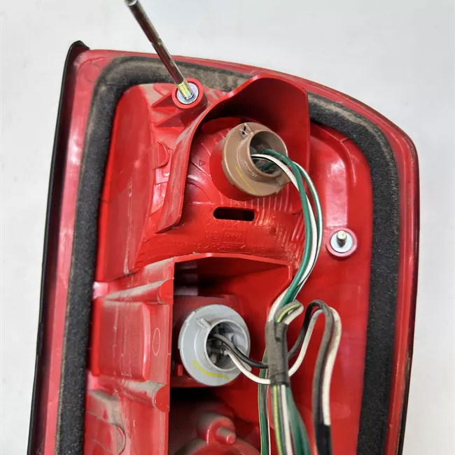 Fanale posteriore sinistro