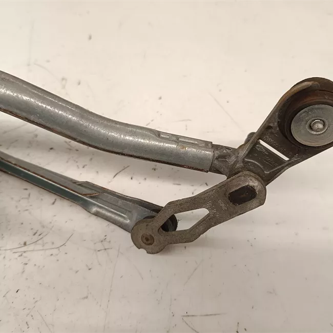 Meccanismo tergiparabrezza con motorino