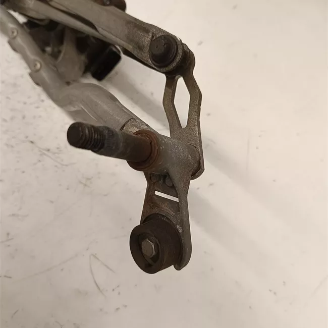 Meccanismo tergiparabrezza con motorino