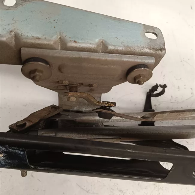 Motorino tergiparabrezza rotazionale ione