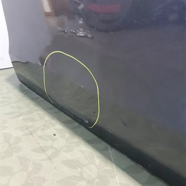 Porta anteriore destra