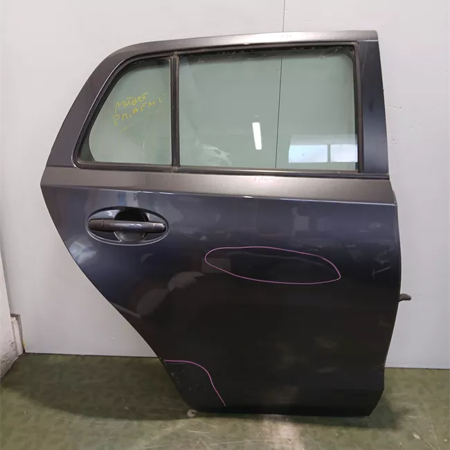 Porta posteriore destra