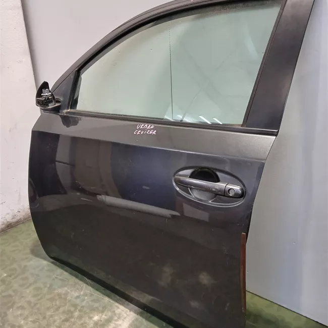 Porta anteriore sinistra