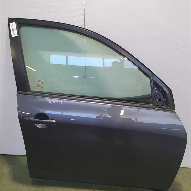 Porta anteriore destra