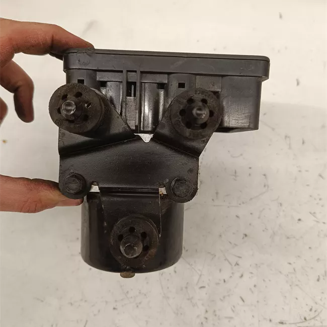 Aggregato ABS con abs/esp senza controllo pressione pneumatici