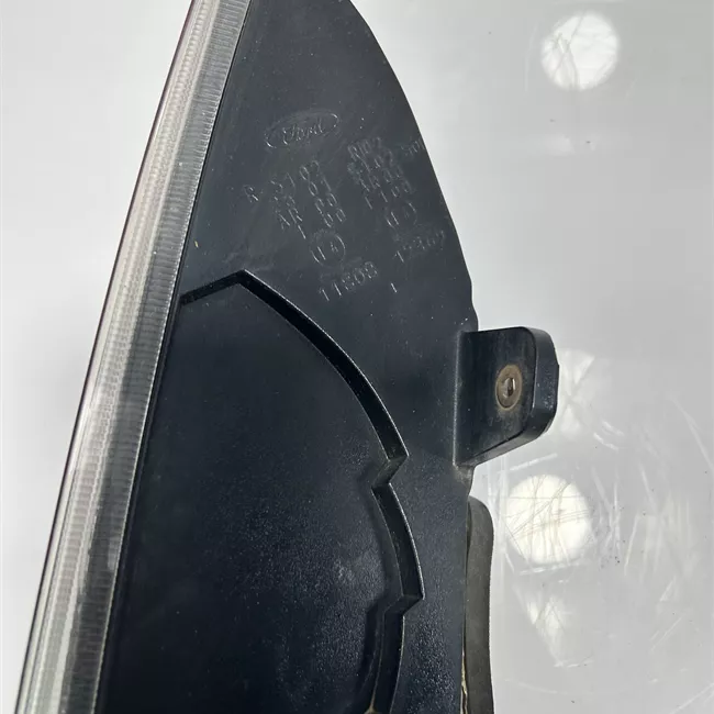 Fanale posteriore sinistro