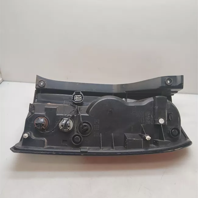 Fanale posteriore sinistro