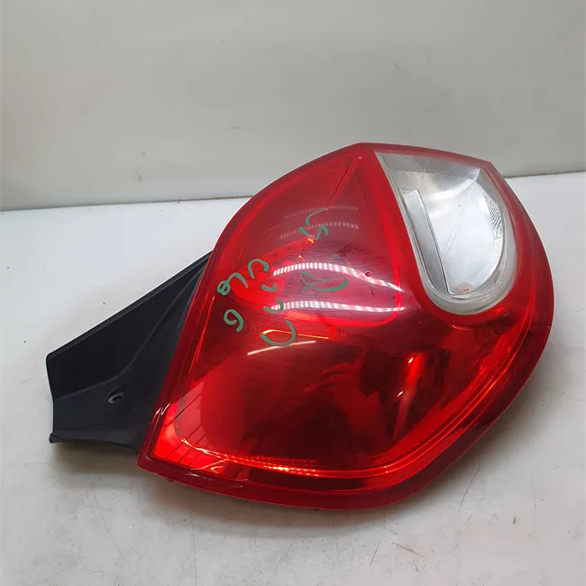 Fanale posteriore sinistro