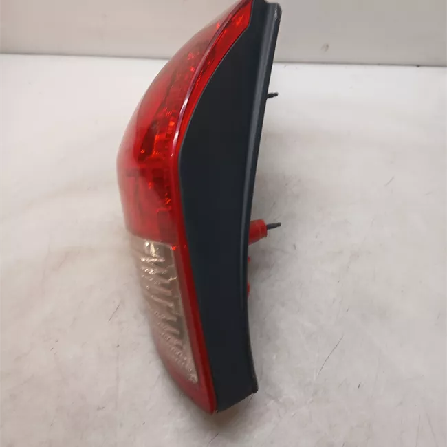 Fanale posteriore sinistro