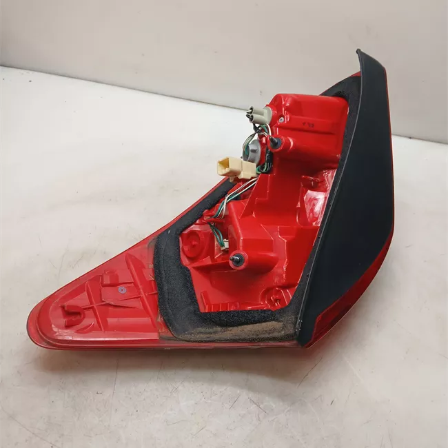 Fanale posteriore sinistro