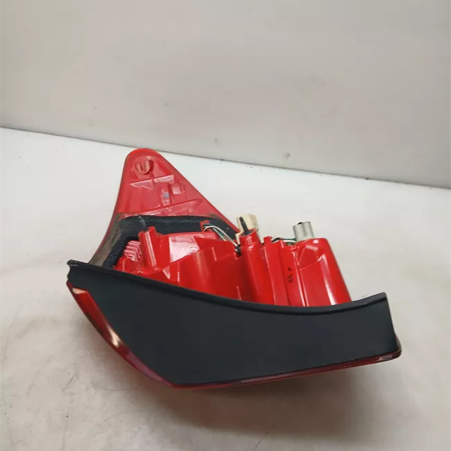 Fanale posteriore sinistro