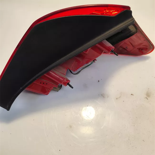 Fanale posteriore sinistro