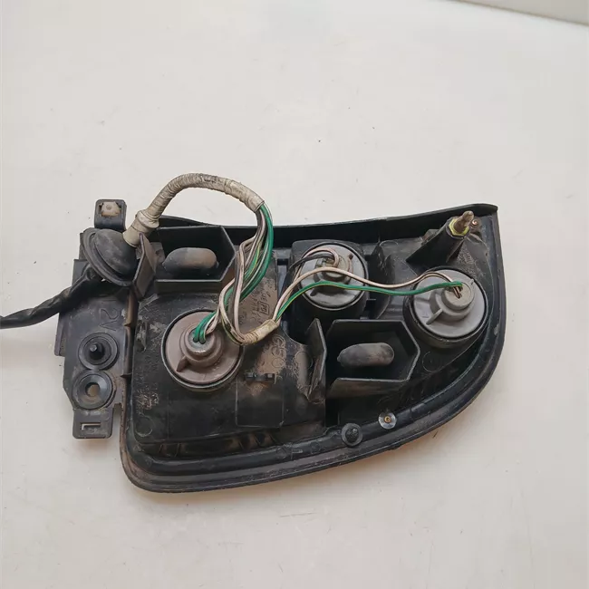 Fanale posteriore sinistro