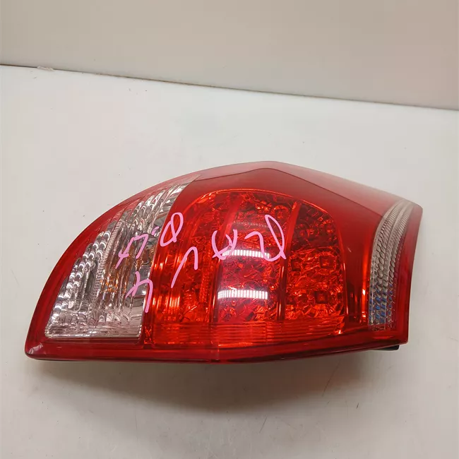 Fanale posteriore sinistro