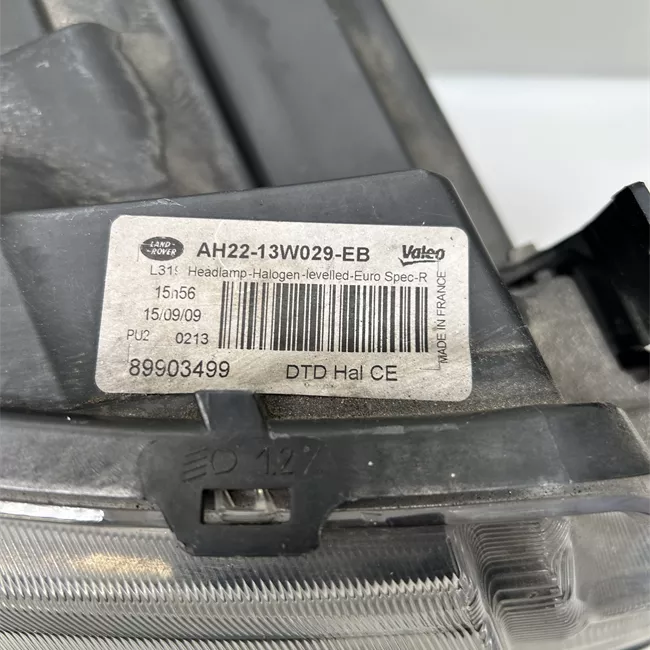 Proiettore destro con regolazione manuale