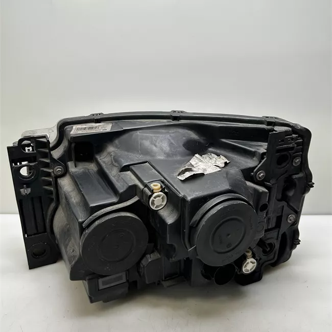 Proiettore destro con regolazione manuale