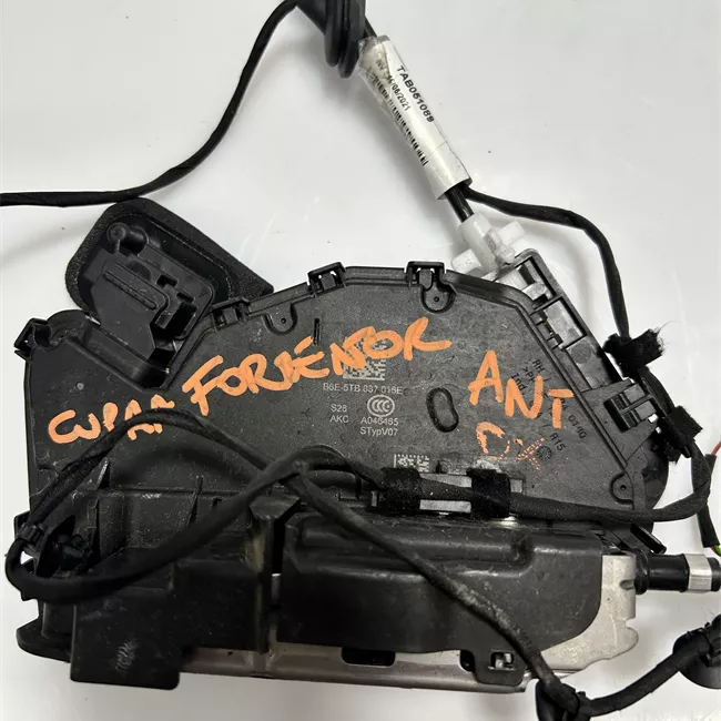 Serratura porta anteriore destra