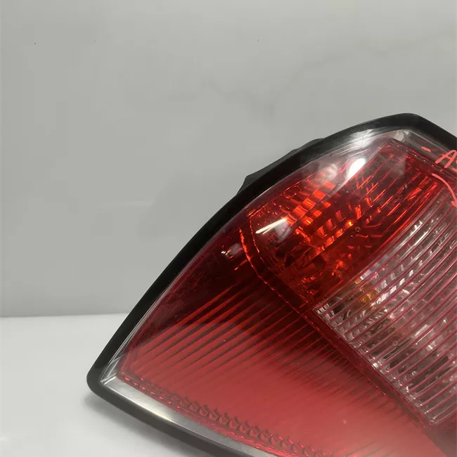 Fanale posteriore sinistro