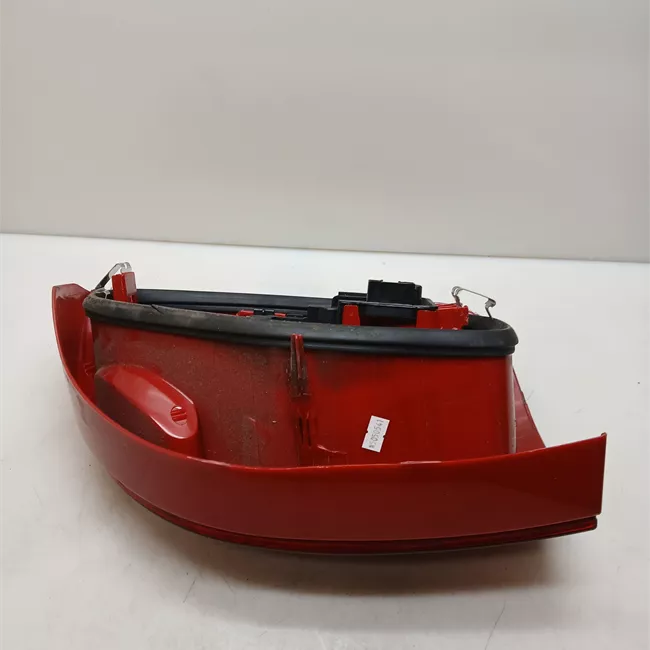 Fanale posteriore sinistro