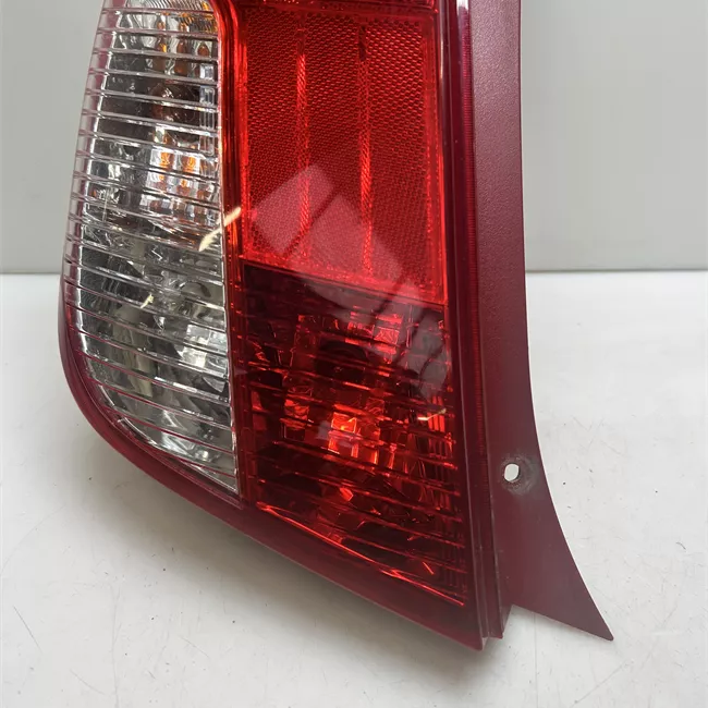 Fanale posteriore sinistro