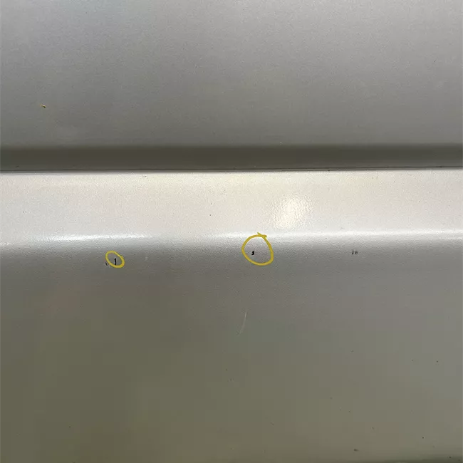 Porta anteriore destra