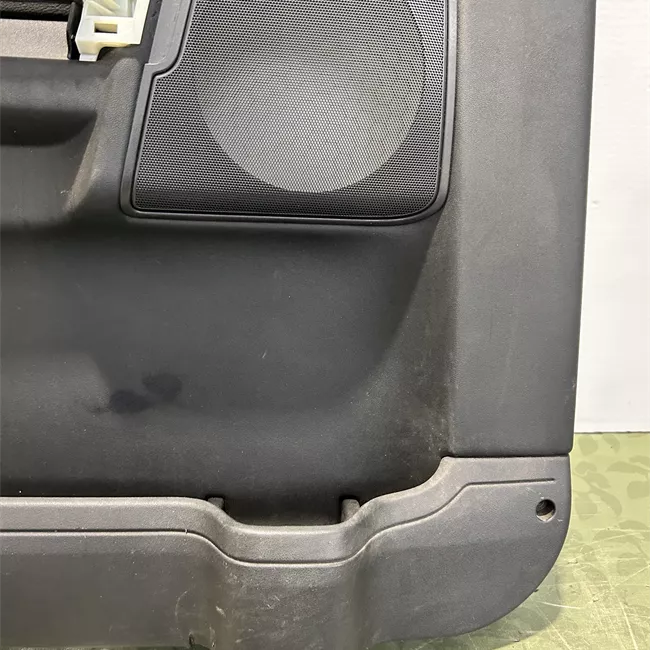 Pannello interno porta anteriore sinistro