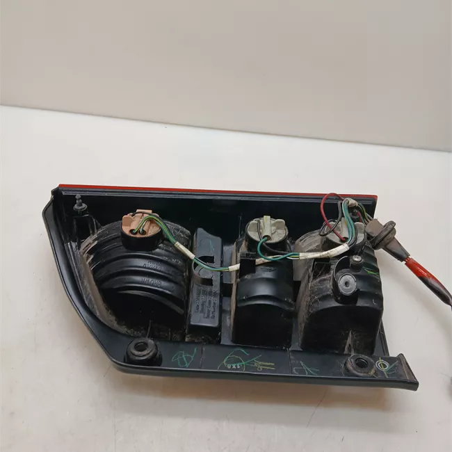 Fanale posteriore sinistro