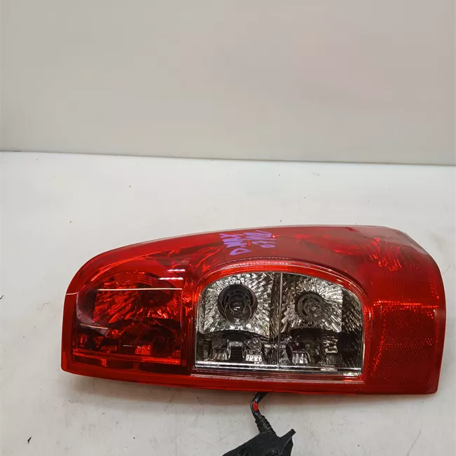 Fanale posteriore destro Orizzontale