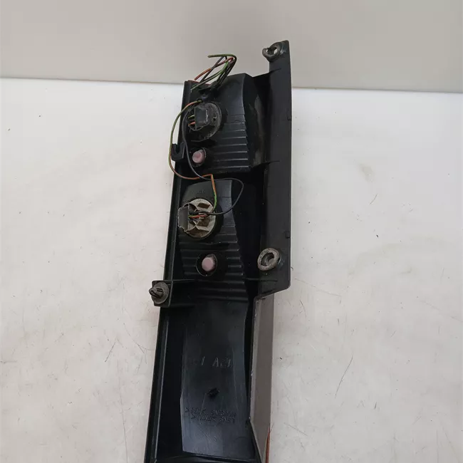 Fanale posteriore sinistro